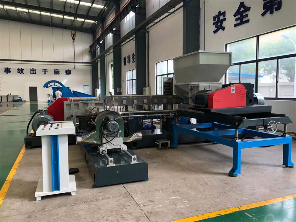 引領(lǐng)電纜料造粒新潮流，陶瓷化電纜料造粒機(jī)震撼上市！